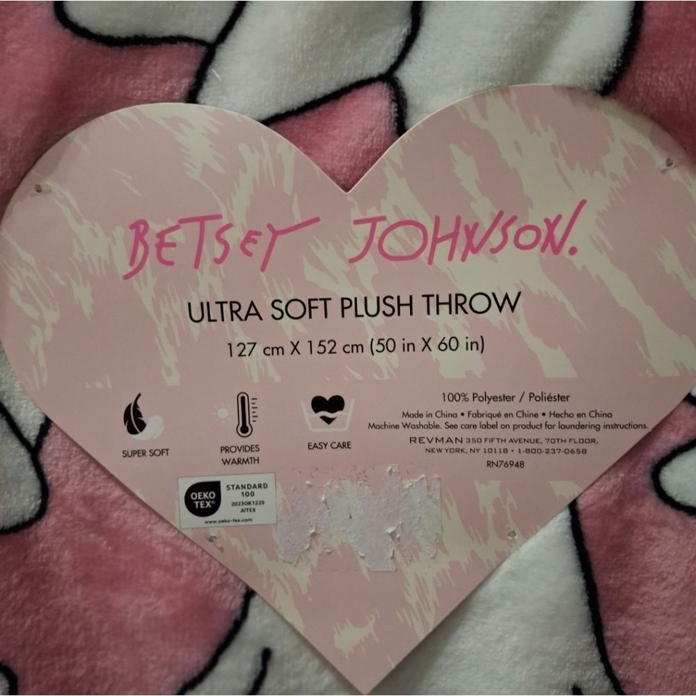 Betsey Johnson Halloween Ghost Queen Sheet 6pc & Soft Throw Blanket Set NEW - Picture 5 of 5